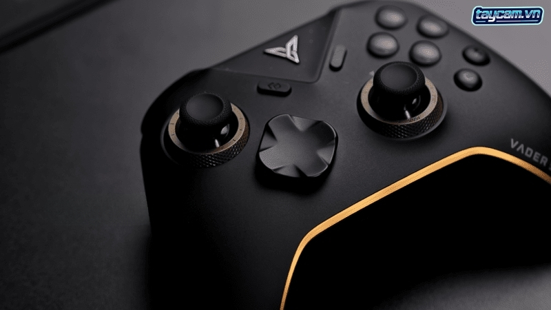 thiet ke tay cam flydigi vader 5 pro cam nam cong thai hoc