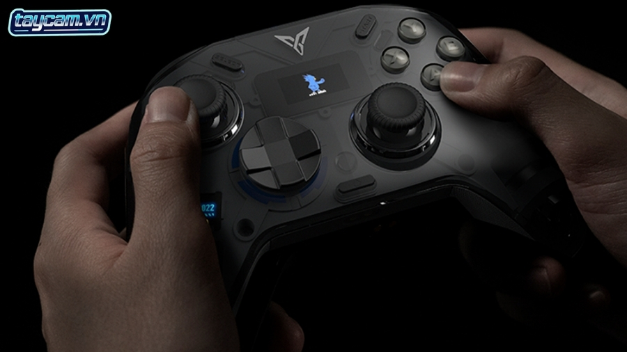 Thiết kế công thái học của Flydigi Apex 3 giúp cầm chắc tay khi chơi lâu