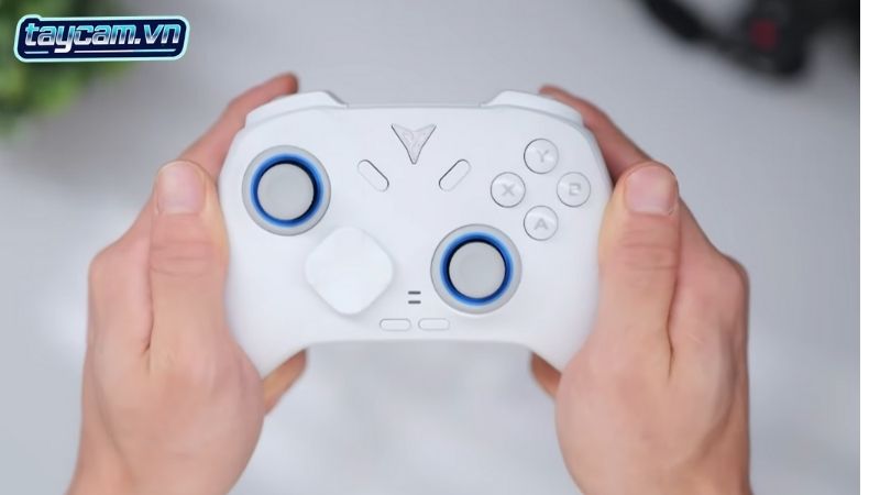 thiet ke tay cam flydigi direwolf 4 gon nhe bam tay