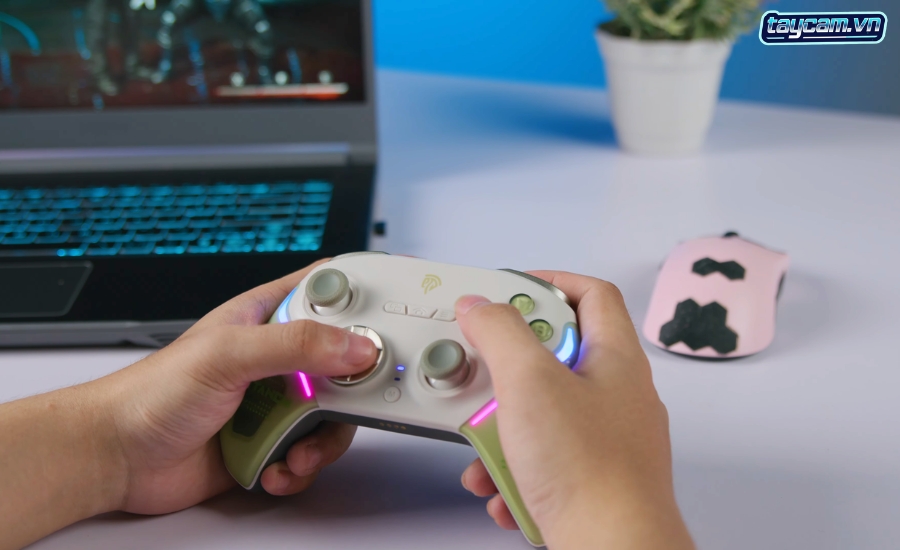 Trải Nghiệm Tay Cầm Chơi Game Kết Nối Qua Bluetooth